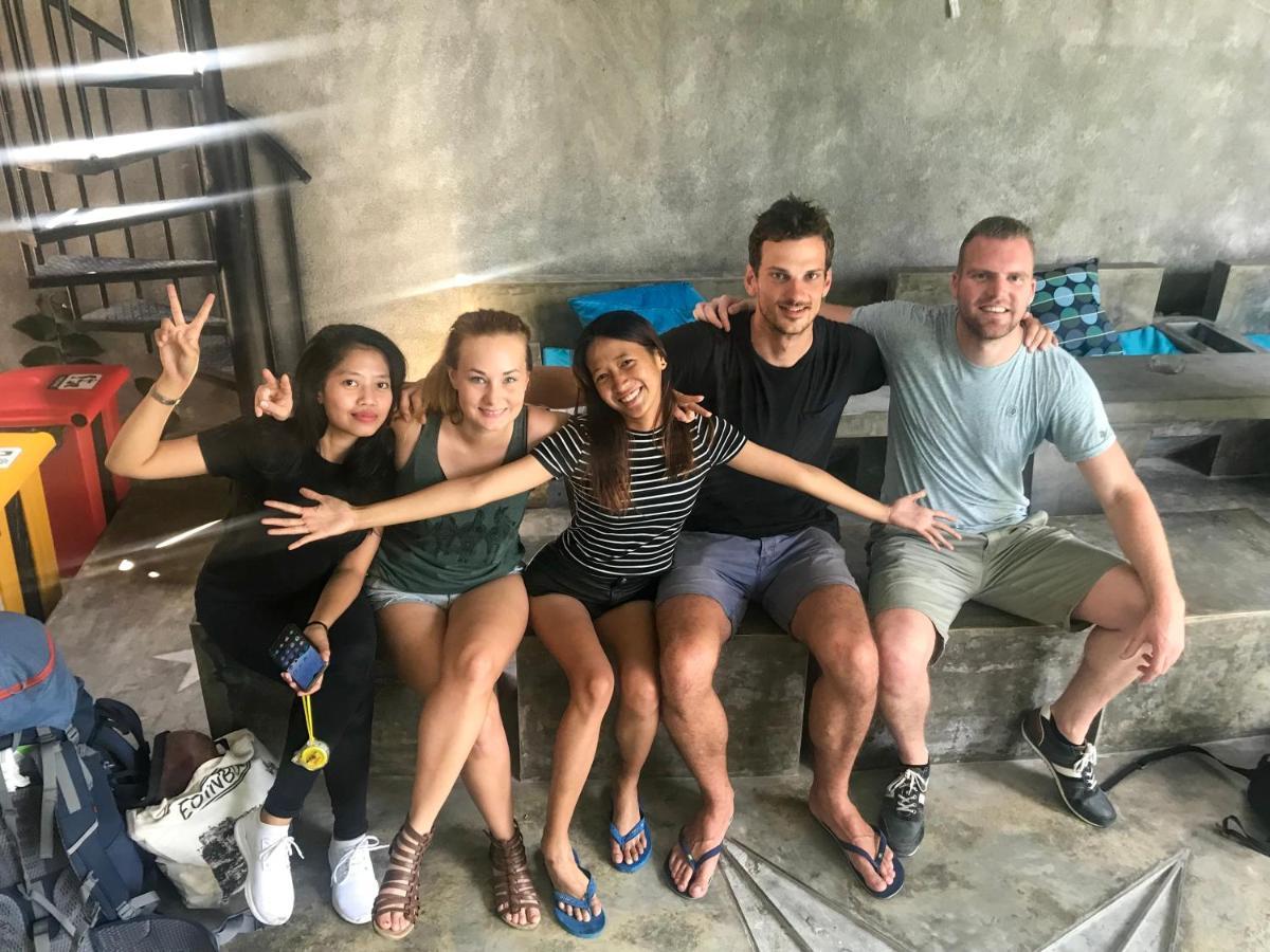 Stellar Capsules Hostel Seminyak  Bagian luar foto The team of the Blue Nation Project