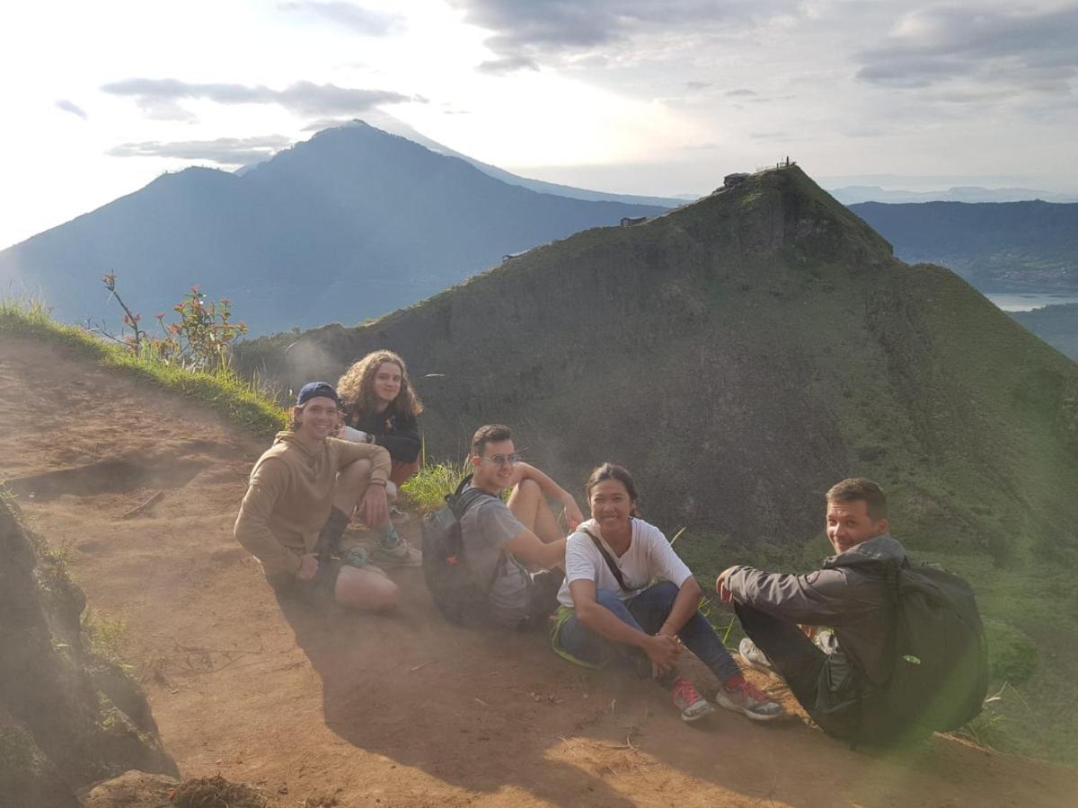 Stellar Capsules Hostel Seminyak  Bagian luar foto Mount Apo, Philippines